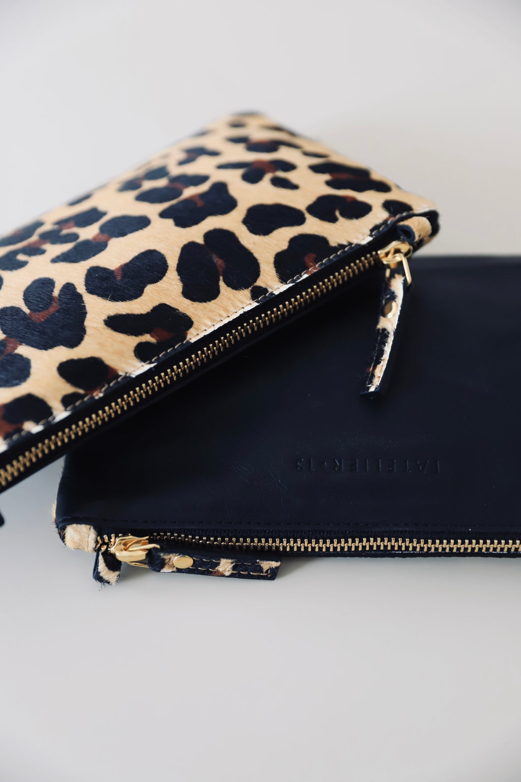 La Pochette Allongée Léo